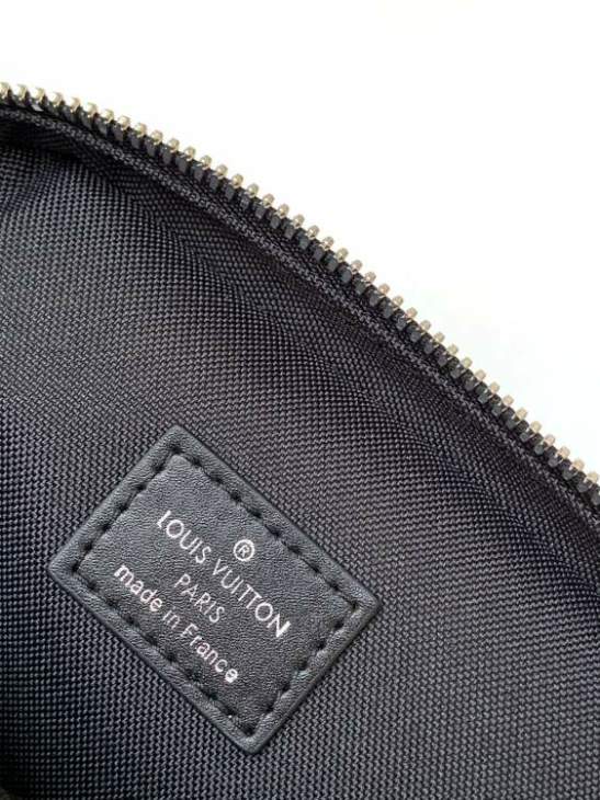Picture of Louis Vuitton Mens Bags _SKUfw150357509fw